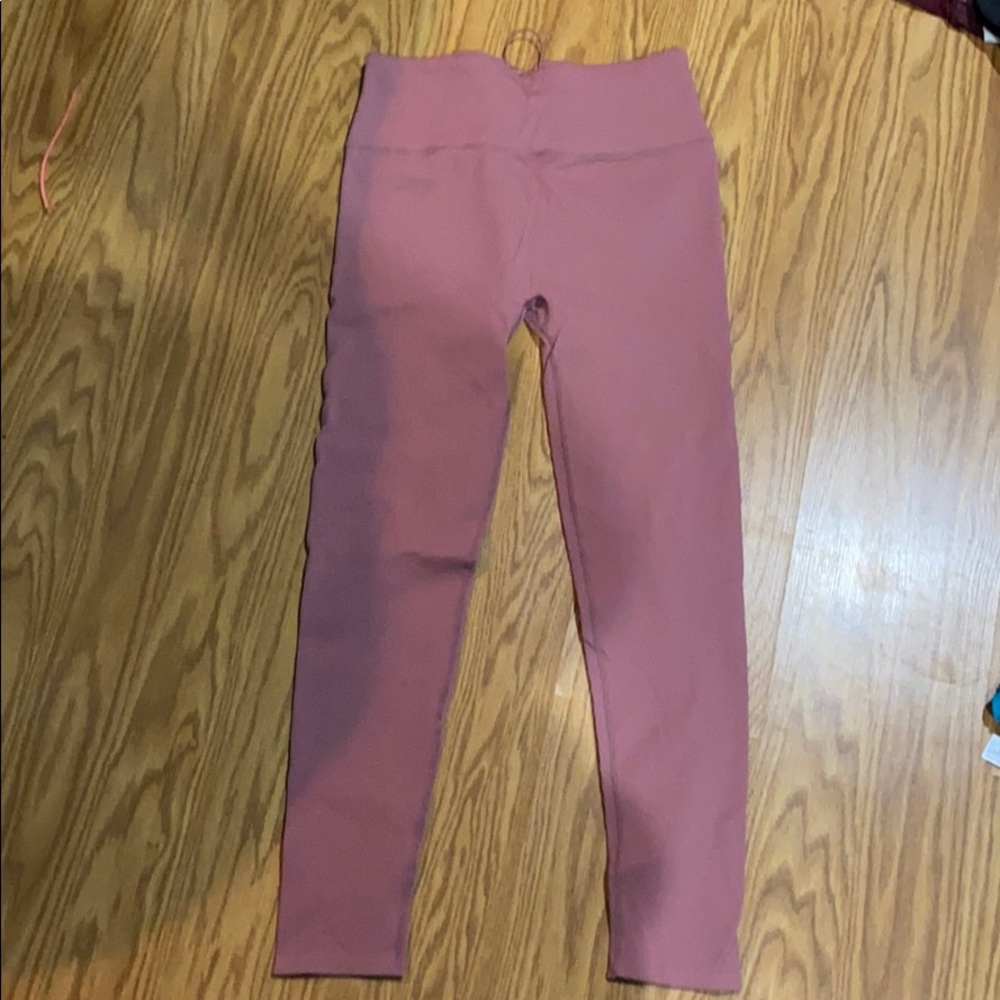 Pink fabletics legging